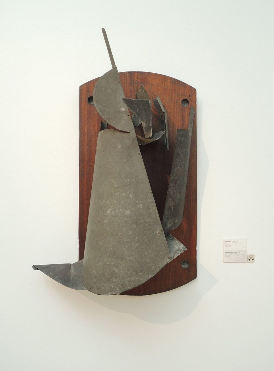 Counter-relief by V.Tatlin (1916, GTG) 01 by shakko
