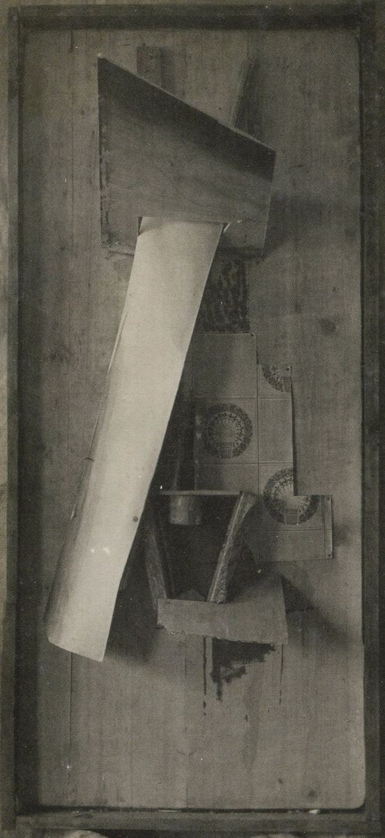 Painterly Relief (Synthesostatic Composition) (Vladimir Tatlin, 1914,15) (cropped)